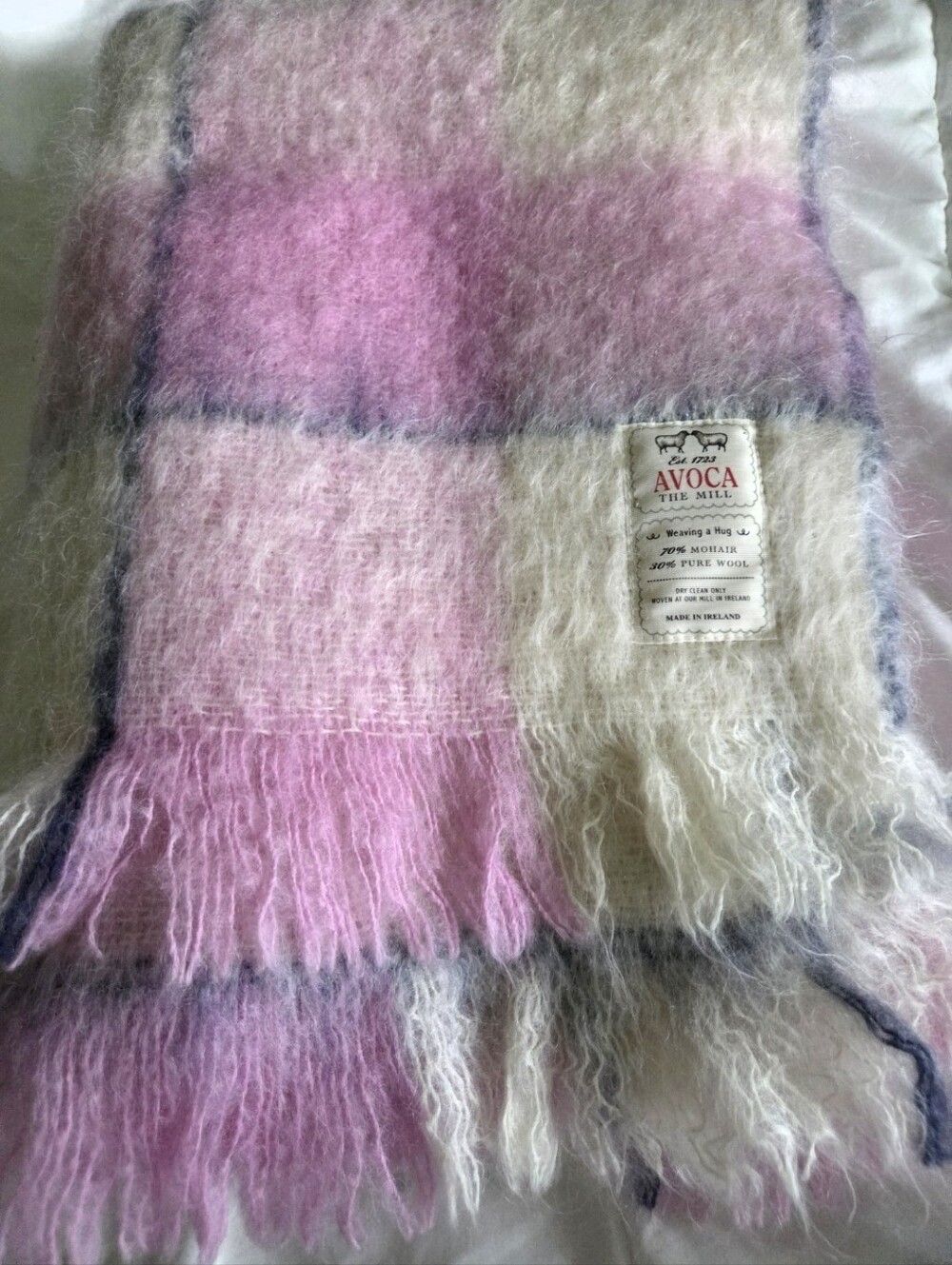 AVOCA THE HILL CHECKERED MOHAIR & WOOL MIX MADE IN IRELAND 74 X 58 in BLANKET
